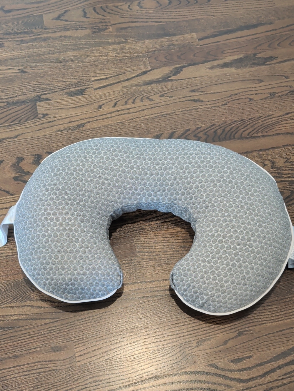 Boppy Bare Naked Nursing Pillow with extra cover - Picture 5 of 10